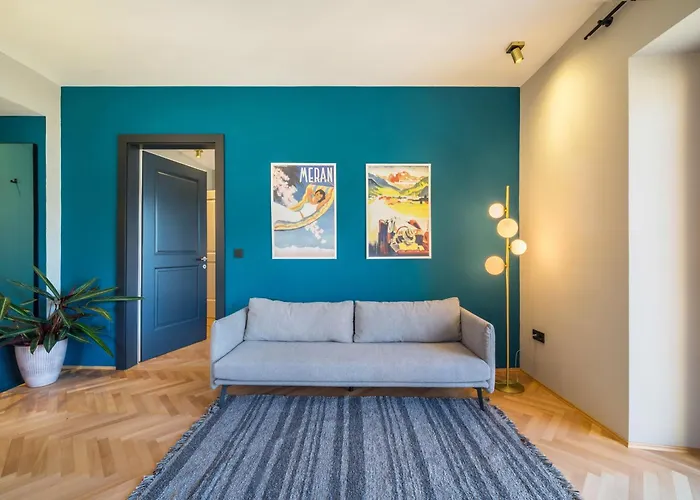 Rosa Unterschoeberlehof - Eliza * מראנו